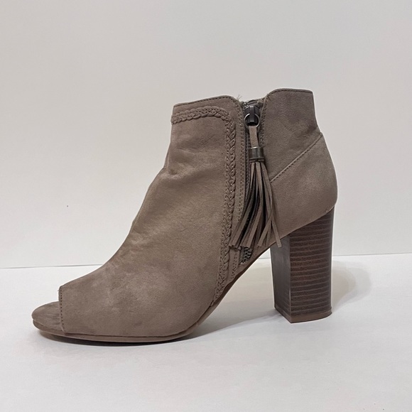 Vanity Women’s Peep-Toe Bootie Chunky Heel Boot - Picture 10 of 14